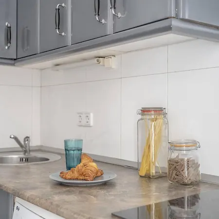 Margarit 4 Bedroom דירה
