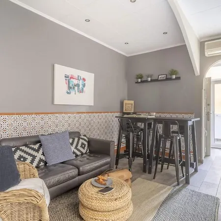 Apartment Margarit 4 Bedroom Barcelona